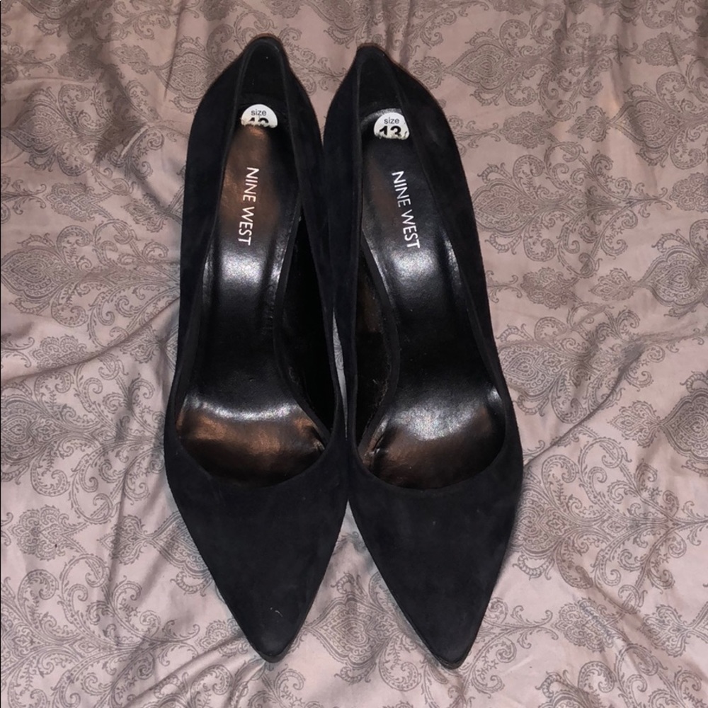 Nine West Black Suede Heels size 13